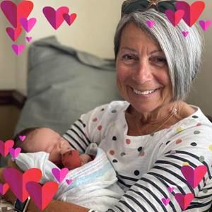 Meet your Posher, Janet feil